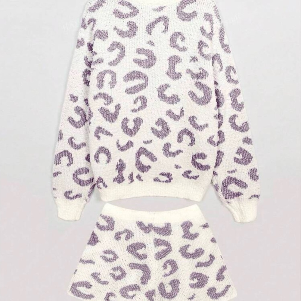 Cozy Dusty Purple Leopard Sweater & Shorts Set - Picture 2 of 12